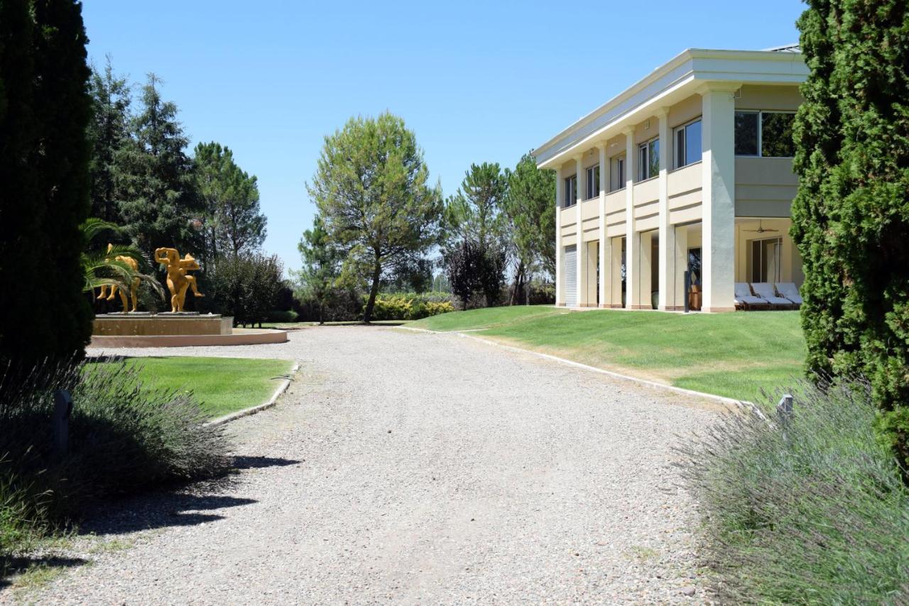Estancia Mendoza Wine Hotel Тунуян Екстер'єр фото